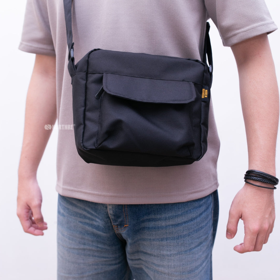NORTHRE Sling Bag Multi Pocket