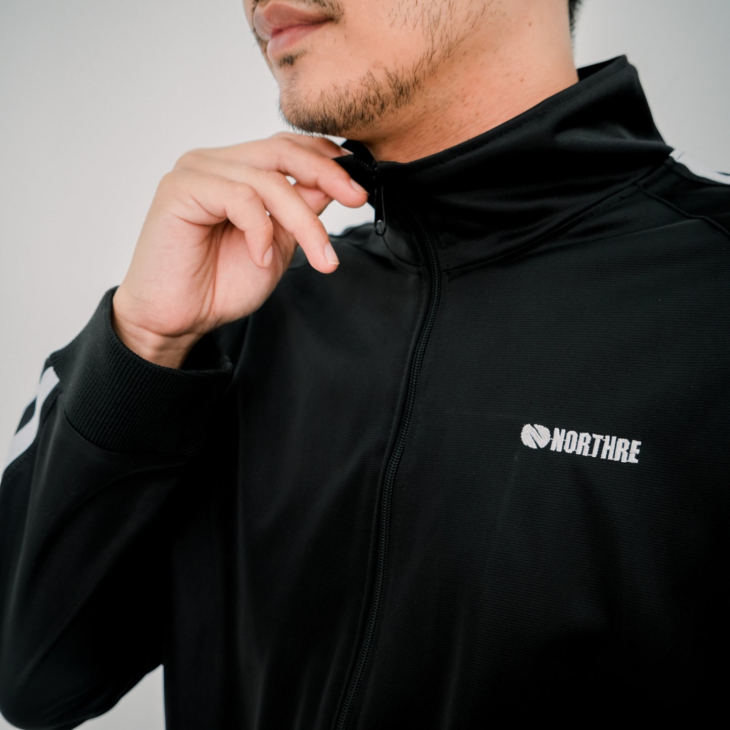 NORTHRE Jacket Tracktop Crossguild Black two strips NTbasic